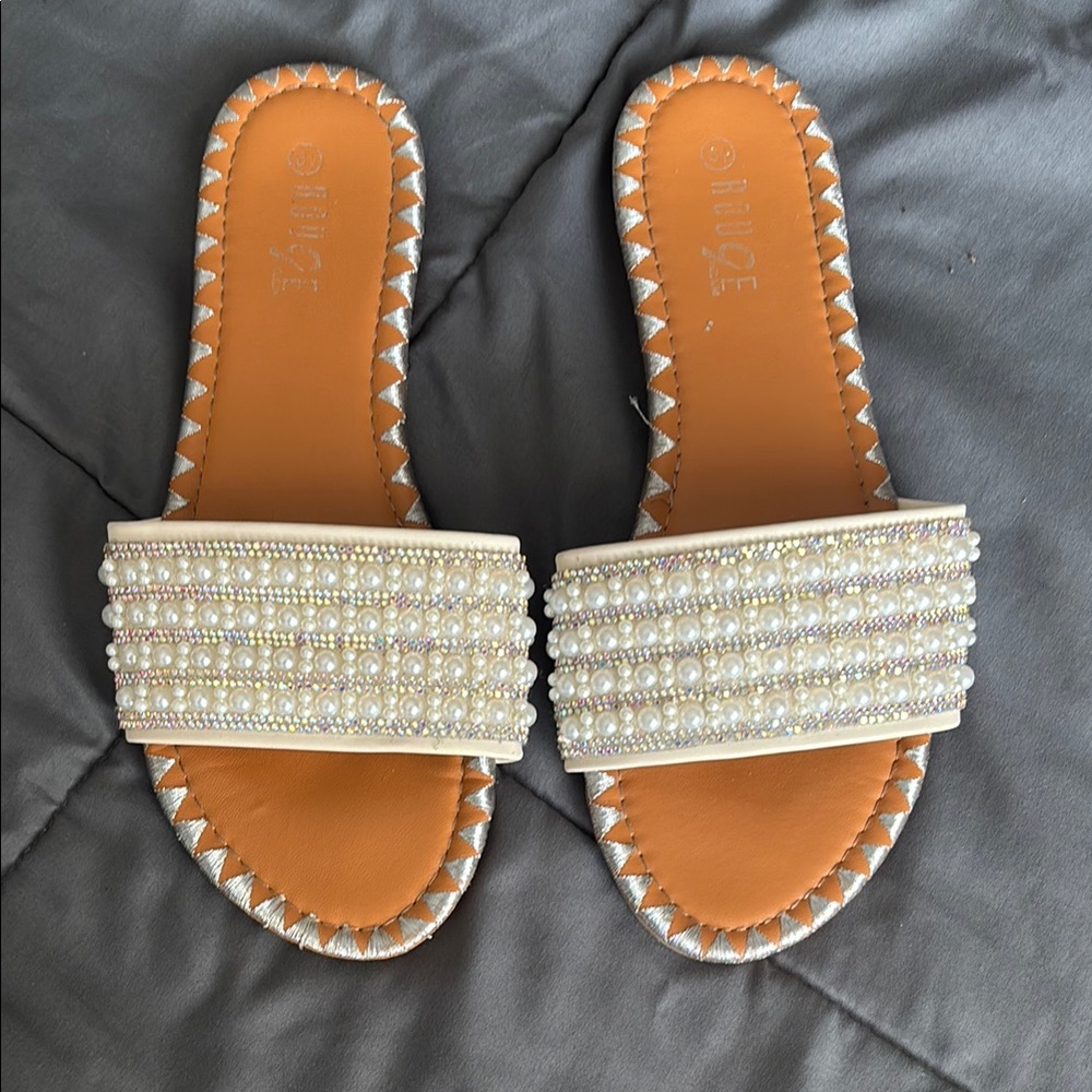 Women's Pearl Embellished Slide Sandals - Cream